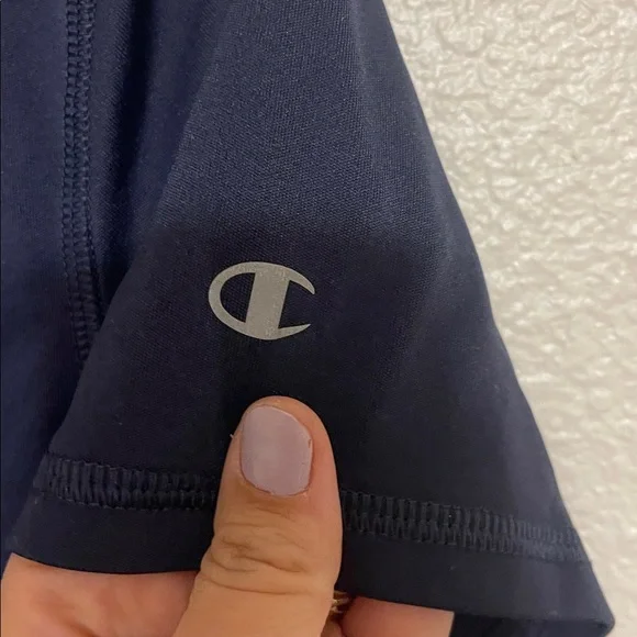 (🌸 5 for $15) Short sleeve champion fitted T-shirt - Picture 4 of 5